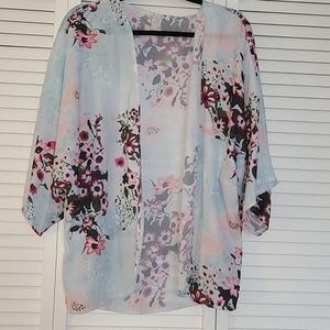 Floral kimono NWOT